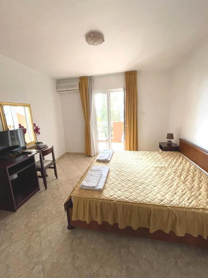 Hotel Suzana Budva Dış mekan fotoğraf