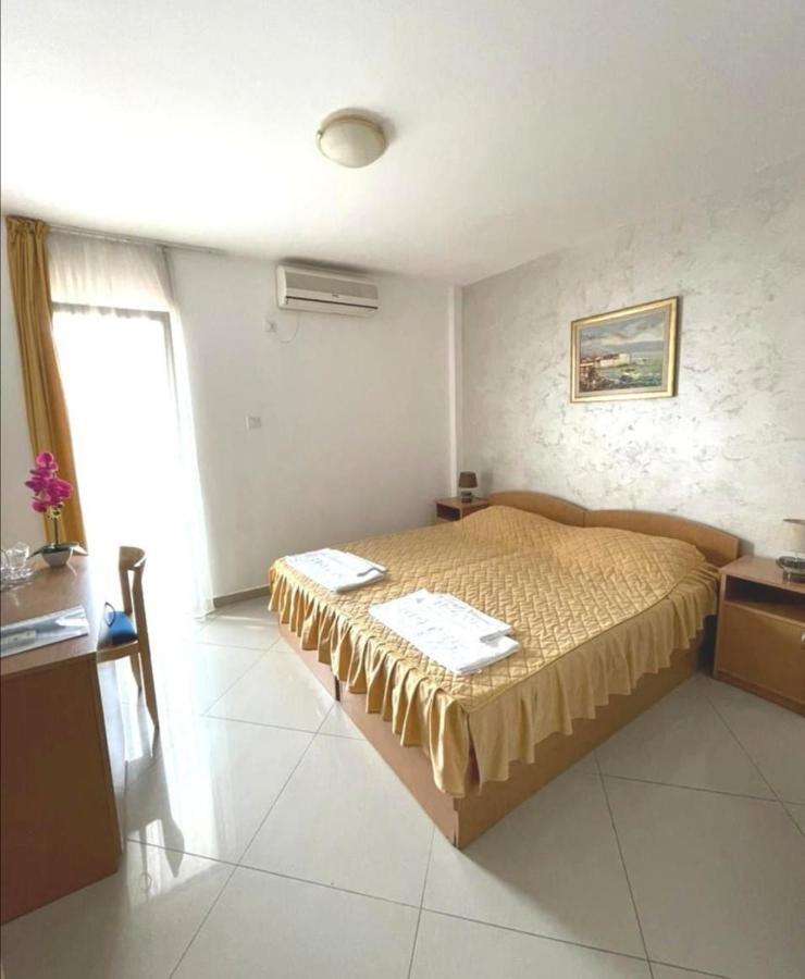 Hotel Suzana Budva Dış mekan fotoğraf